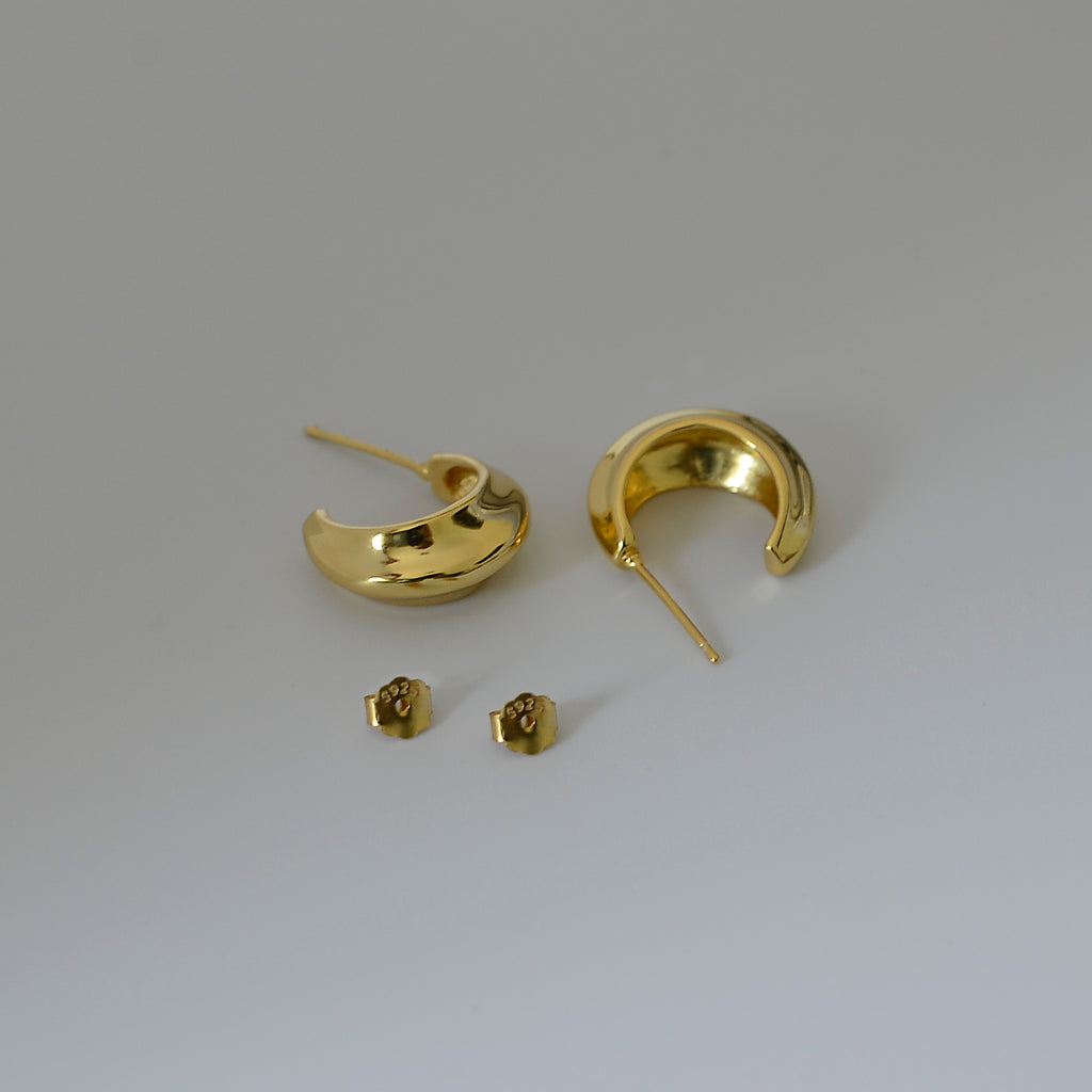 Bella Hoop Earrings in Gold Plated Product photo